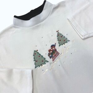 Endless Designs Large Fleece Cottagecore Sweatshirt Cream Christmas Embroidered